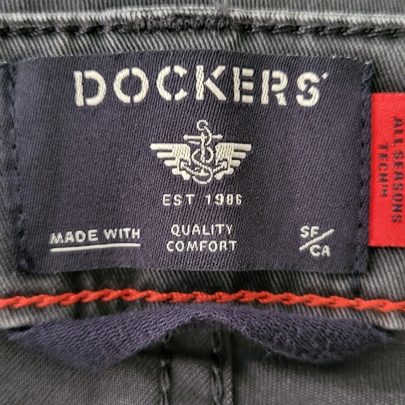 Dockers Straight Fit Jean Cut All Seasons Tech Pants 32" - Steelhead Gray - Picture 4 of 8